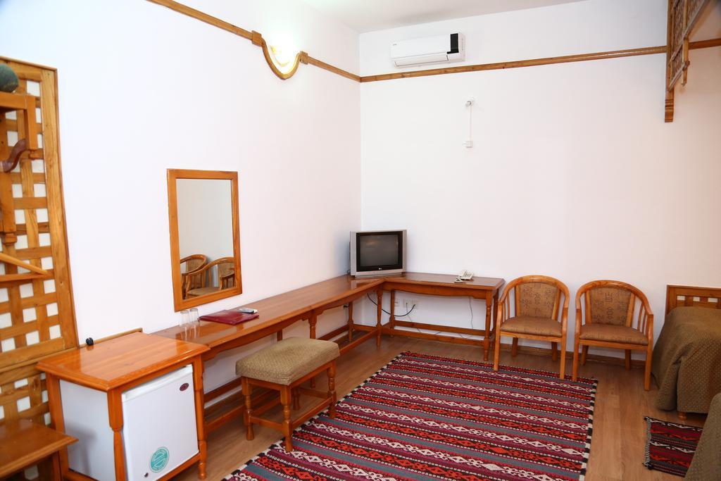 Malika Classic Hotel Samarcanda Habitación foto